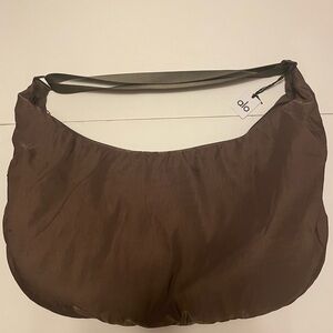 ALO Yoga Om The Go Gym Sling Bag